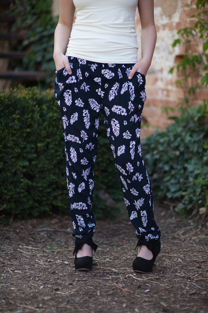 Harem Pants - Leaf Print - Navy