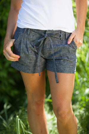 Pleated Tie Front Linen Shorts - Navy