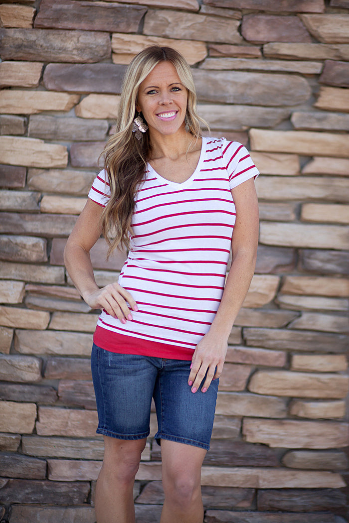 Striped Short Sleeve V-Neck Tee - White/Red