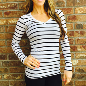 Madison Stripe V Neck Tees - White/Black